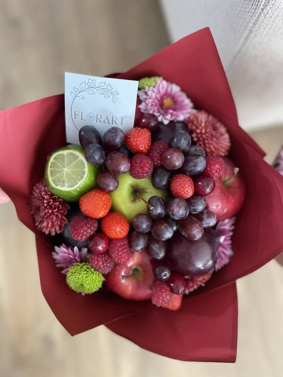 Buchet Magic cu Fructe de Pădure Varianta 1